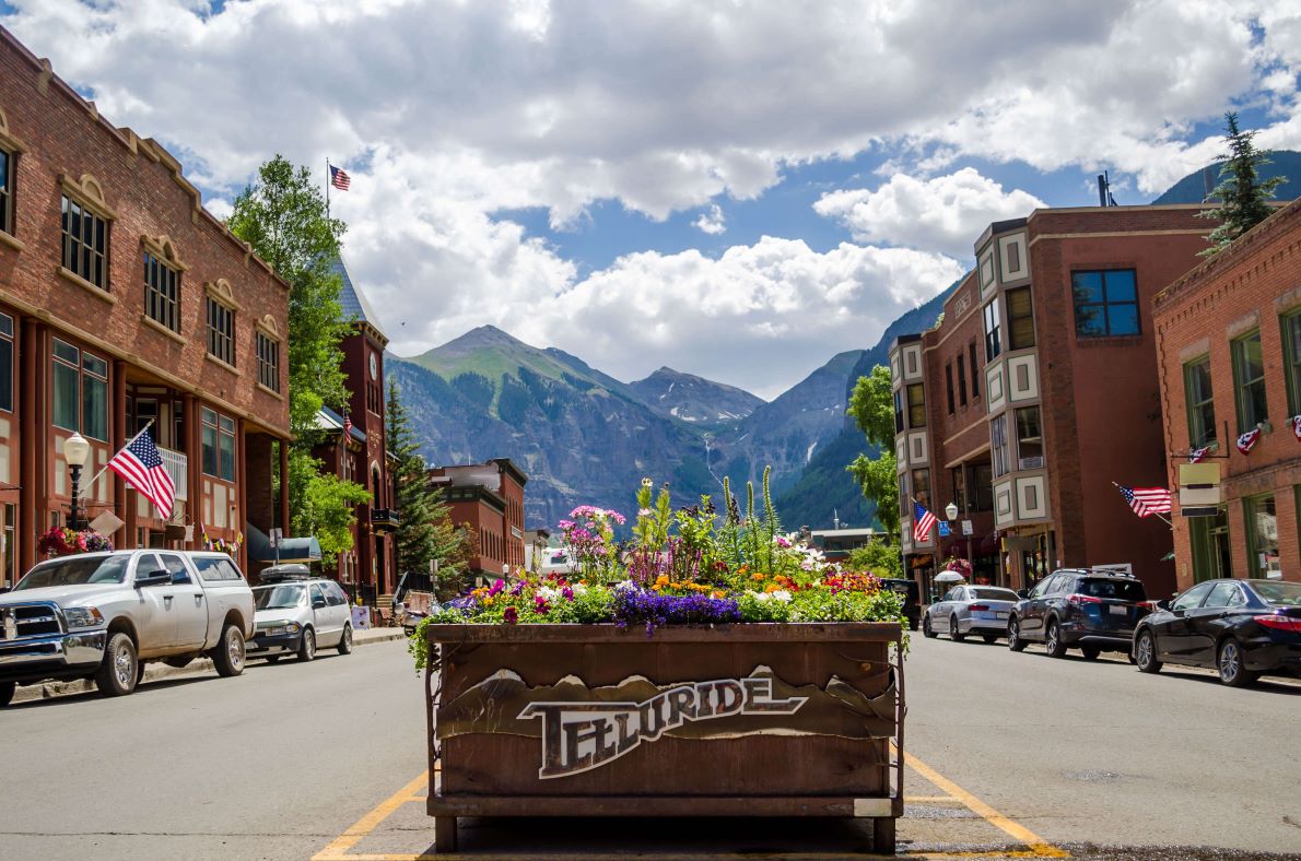 Explore Colorado by RV Top Right